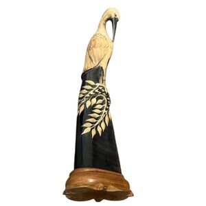 VINTAGE HAND CARVED BUFFALO HORN PARROT OR HERON SCULPTURE